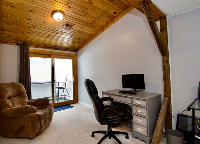 440 Chauncey Walker St, Belchertown, MA 01007