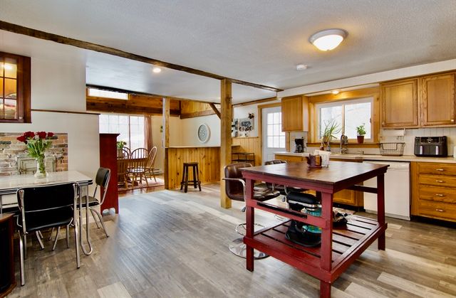 440 Chauncey Walker St, Belchertown, MA 01007