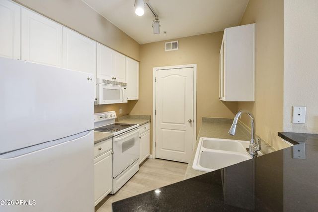 1701 E COLTER Street 234, Phoenix, AZ 85016