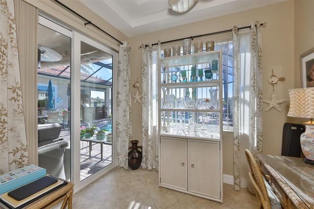 328 NOBLE FAIRE DRIVE, Sun City Center, FL 33573