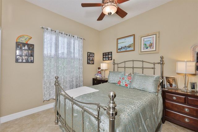 328 NOBLE FAIRE DRIVE, Sun City Center, FL 33573