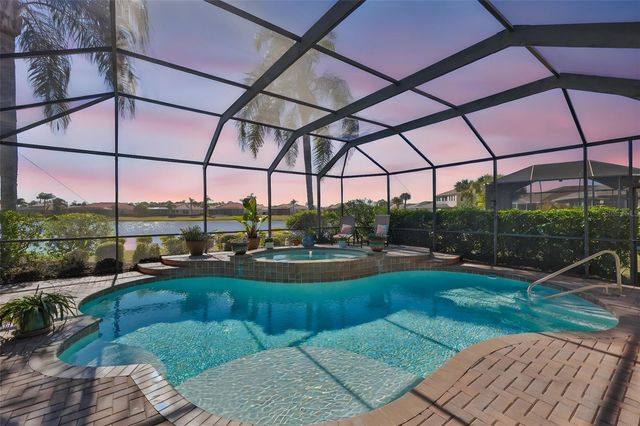 328 NOBLE FAIRE DRIVE, Sun City Center, FL 33573