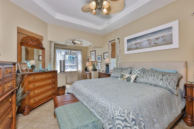 328 NOBLE FAIRE DRIVE, Sun City Center, FL 33573