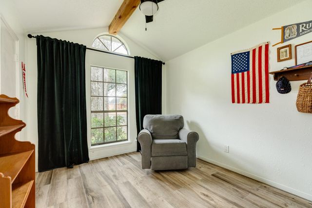 214 Zinnia Street, Lake Jackson, TX 77566