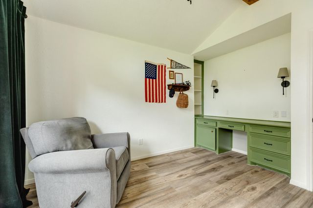 214 Zinnia Street, Lake Jackson, TX 77566