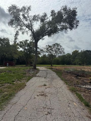 13284 Calhoun Road, Conroe, TX 77302