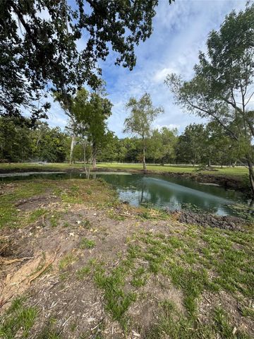 13284 Calhoun Road, Conroe, TX 77302