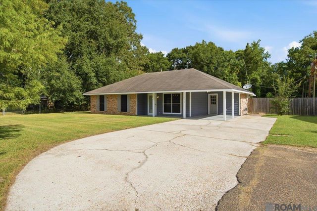 12915 N Oak Tree Dr, Baton Rouge, LA 70818