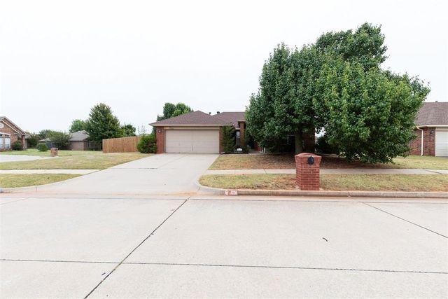 1220 Eastview Circle, Yukon, OK 73099
