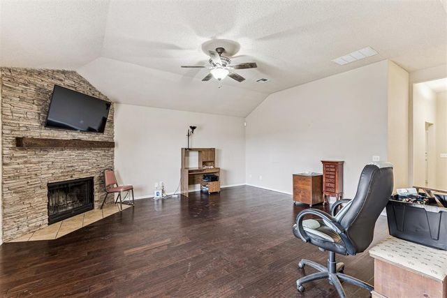 1220 Eastview Circle, Yukon, OK 73099