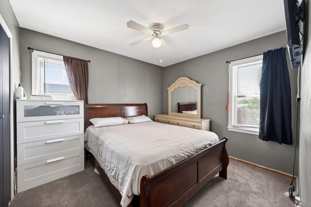 2144 Geranium Avenue E, Saint Paul, MN 55119