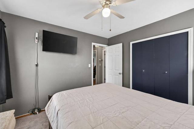 2144 Geranium Avenue E, Saint Paul, MN 55119