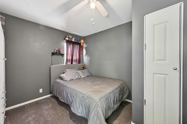 2144 Geranium Avenue E, Saint Paul, MN 55119