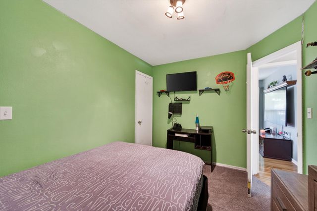 2144 Geranium Avenue E, Saint Paul, MN 55119