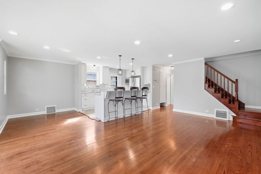 7731 W Palatine Avenue, Chicago, IL 60631 — photo 4