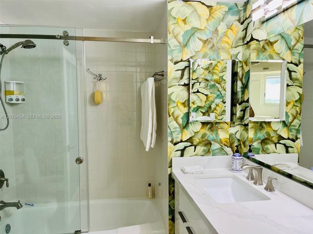 6422 Collins Avenue 804, Miami Beach, FL 33141