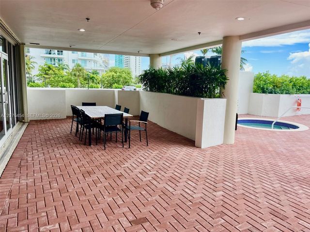 6422 Collins Avenue 804, Miami Beach, FL 33141