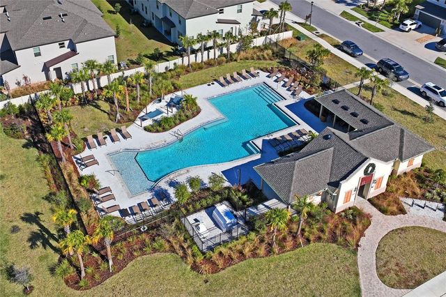 8239 CRESCENT OAKS DRIVE, New Port Richey, FL 34655