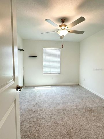 8239 CRESCENT OAKS DRIVE, New Port Richey, FL 34655
