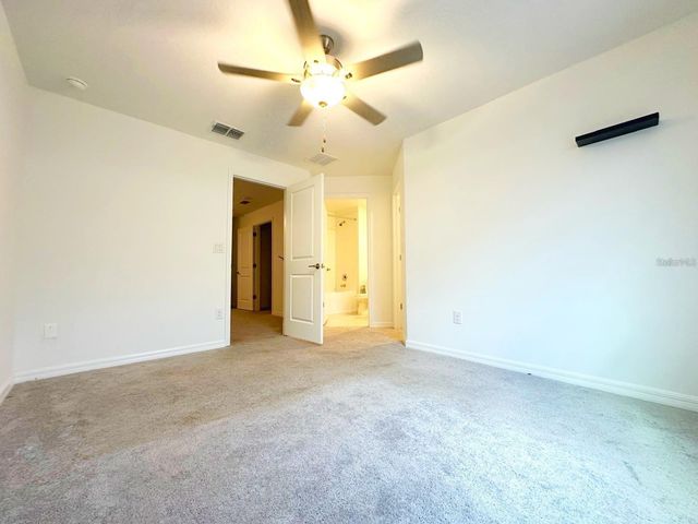 8239 CRESCENT OAKS DRIVE, New Port Richey, FL 34655
