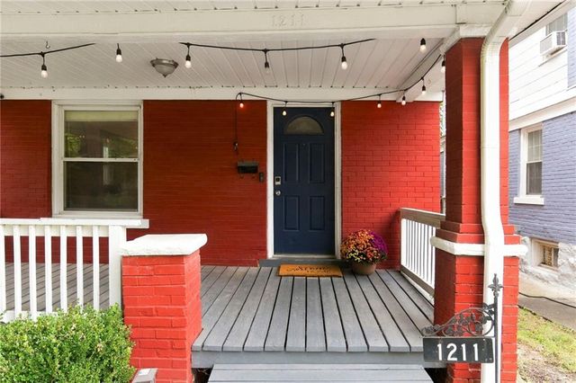 1211 W 40th Street, Kansas City, MO 64111