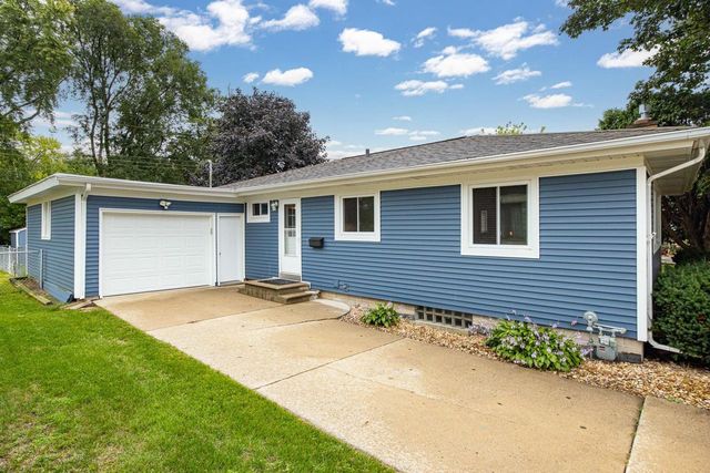 1406 HAZEL STREET, Oshkosh, WI 54901