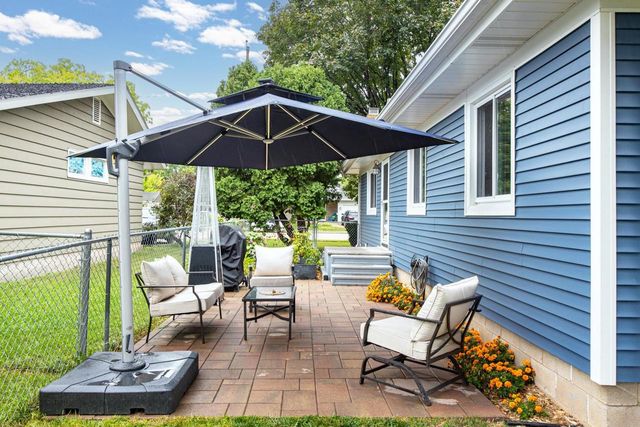 1406 HAZEL STREET, Oshkosh, WI 54901