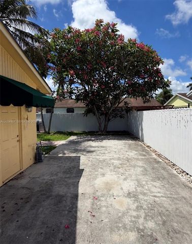 13220 SW 86th Ln 13220, Miami, FL 33183