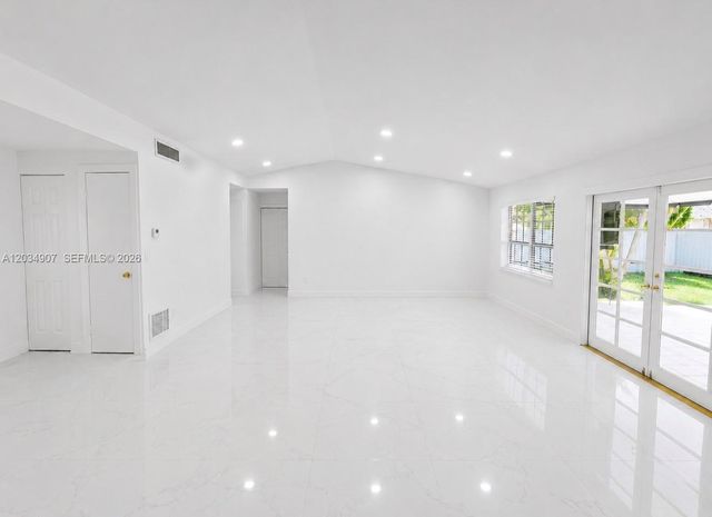 13220 SW 86th Ln 13220, Miami, FL 33183
