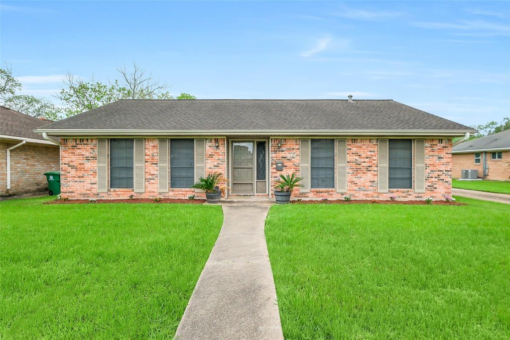 11414 Newton Street, Houston, TX 77089