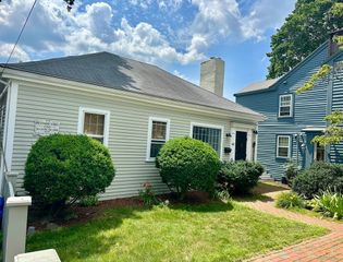 43 Front St 43, Beverly, MA 01915