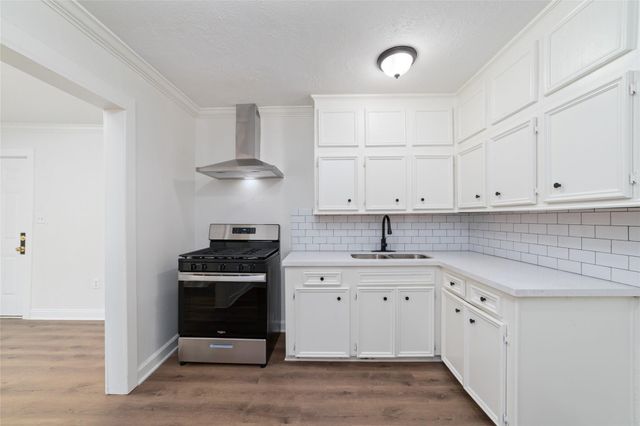 6905 Kassarine Pass, Houston, TX 77033