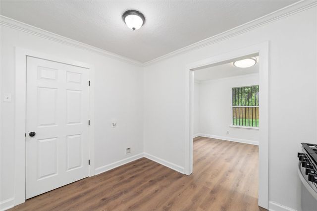 6905 Kassarine Pass, Houston, TX 77033