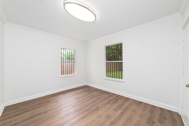 6905 Kassarine Pass, Houston, TX 77033