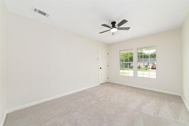 6905 Kassarine Pass, Houston, TX 77033