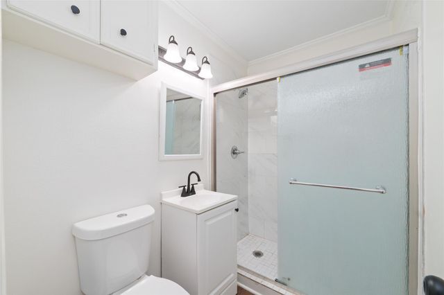6905 Kassarine Pass, Houston, TX 77033