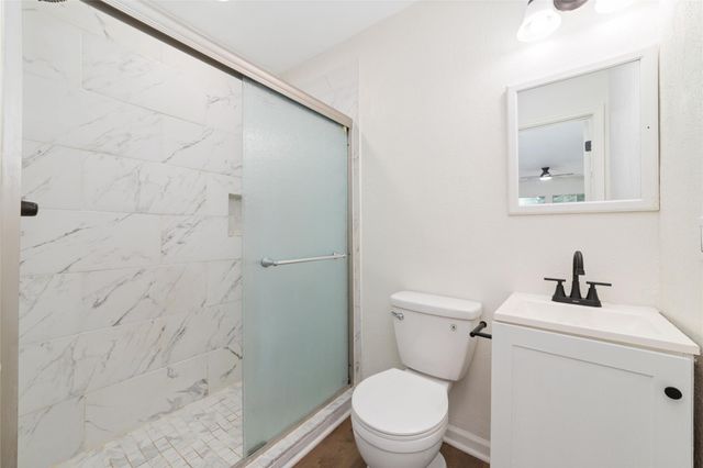 6905 Kassarine Pass, Houston, TX 77033