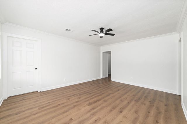 6905 Kassarine Pass, Houston, TX 77033