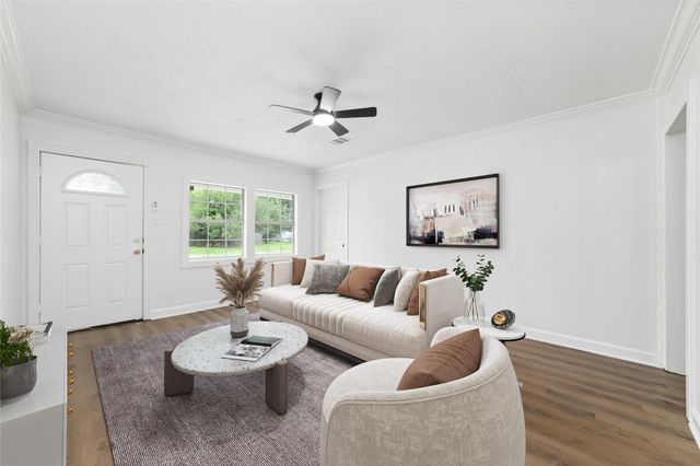 6905 Kassarine Pass, Houston, TX 77033