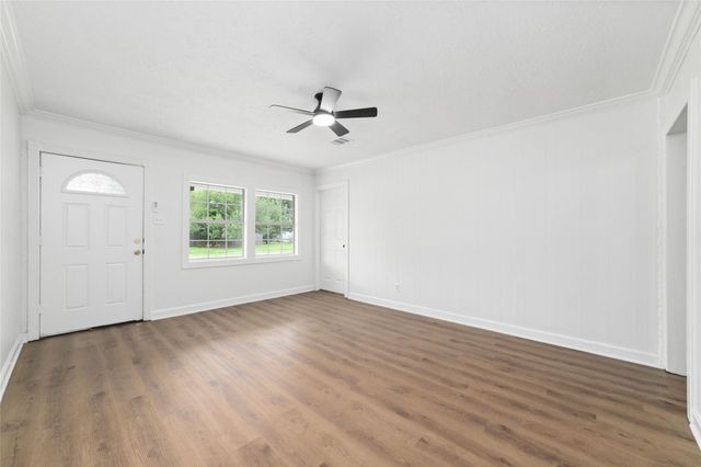 6905 Kassarine Pass, Houston, TX 77033