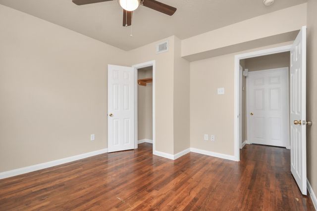 500 W Pitts Avenue 302, Pasadena, TX 77506