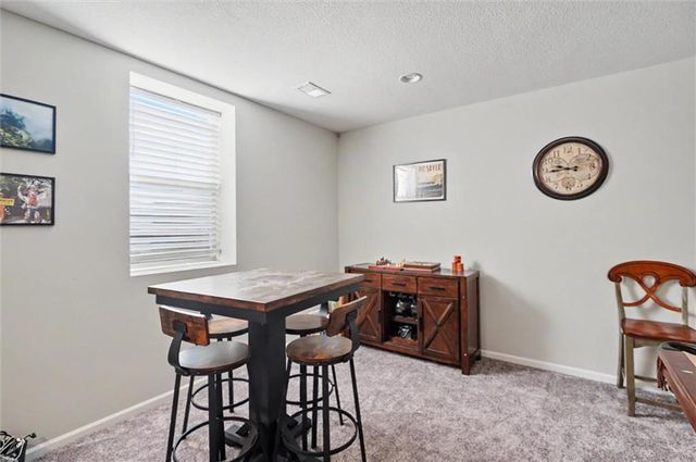 1612 Oak Street, Eudora, KS 66025