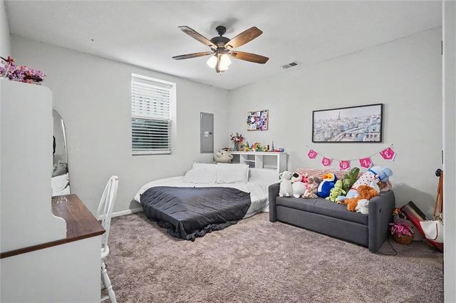 1612 Oak Street, Eudora, KS 66025