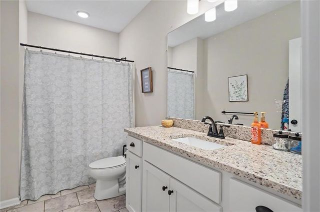 1612 Oak Street, Eudora, KS 66025