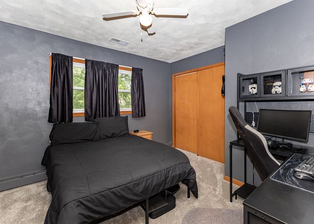 101 N Park Avenue, Geneseo, IL 61254