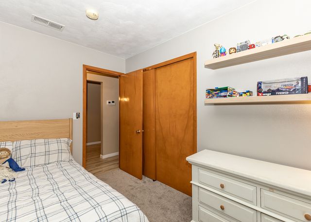 101 N Park Avenue, Geneseo, IL 61254