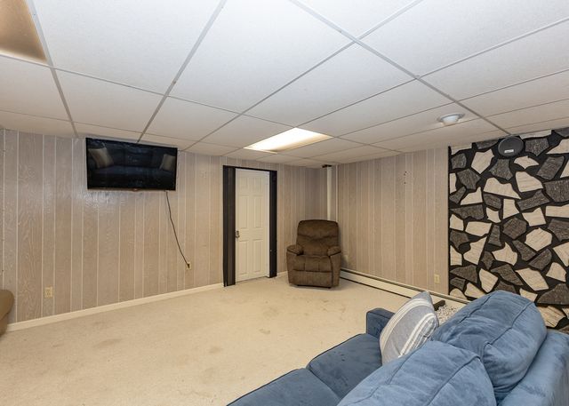 101 N Park Avenue, Geneseo, IL 61254