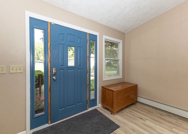 101 N Park Avenue, Geneseo, IL 61254