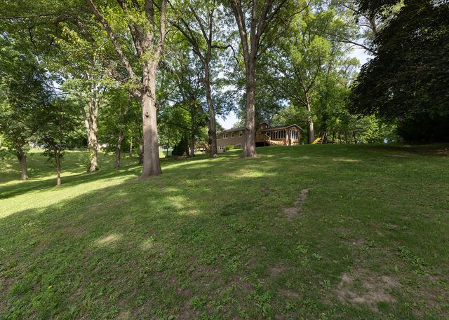 101 N Park Avenue, Geneseo, IL 61254