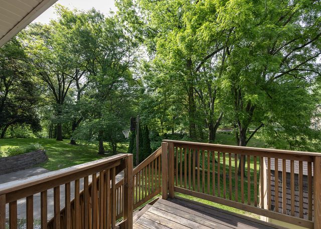 101 N Park Avenue, Geneseo, IL 61254